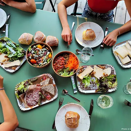 - De Lemptegy Hotel Saint-Ours (Puy-de-Dome)